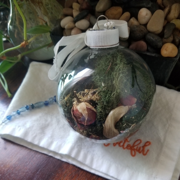 Beautifully Handcrafted Witch Ball - Picture 4 of 6